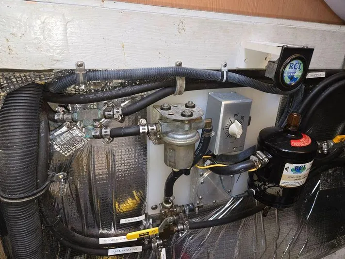 Storyteller Yacht Photos Pics Fuel Polisher