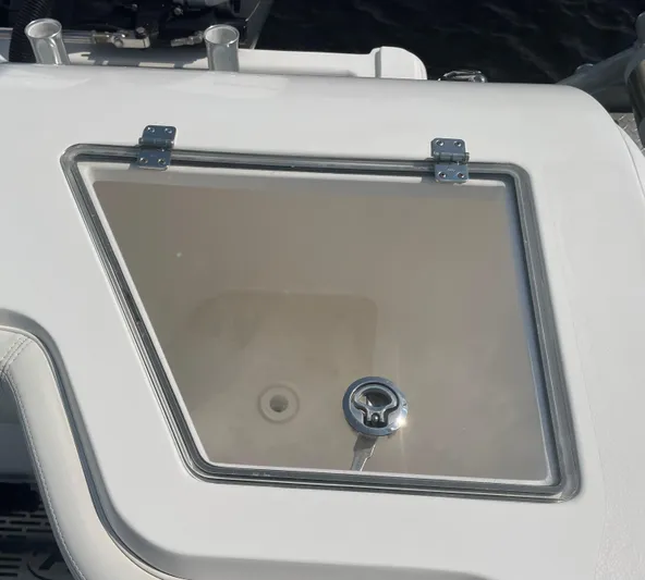 Alchemist Yacht Photos Pics Front Runner 36 Alchemist- Livewell