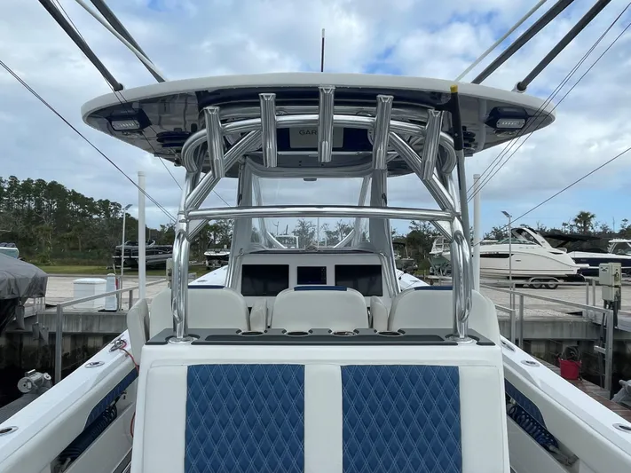 Alchemist Yacht Photos Pics Front Runner 36 Alchemist- Forward Seating