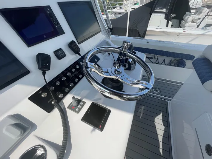 Alchemist Yacht Photos Pics Front Runner 36 Alchemist- Helm