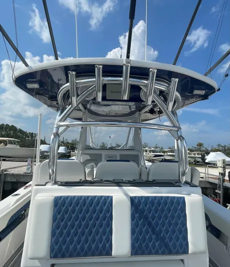 Alchemist Yacht Photos Pics Front Runner 36 Alchemist- Center Console