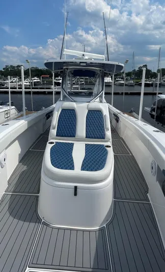 Alchemist Yacht Photos Pics Front Runner 36 Alchemist- Forward Seating