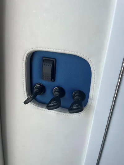 Alchemist Yacht Photos Pics Front Runner 36 Alchemist