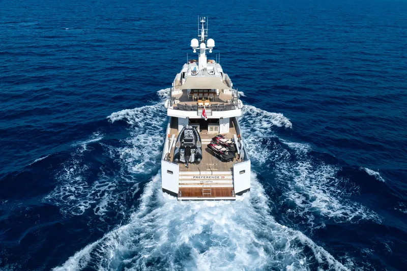 Preference 19 Yacht Photos Pics Luxury Tansu Custom yacht cruising on open sea, 2011 model.