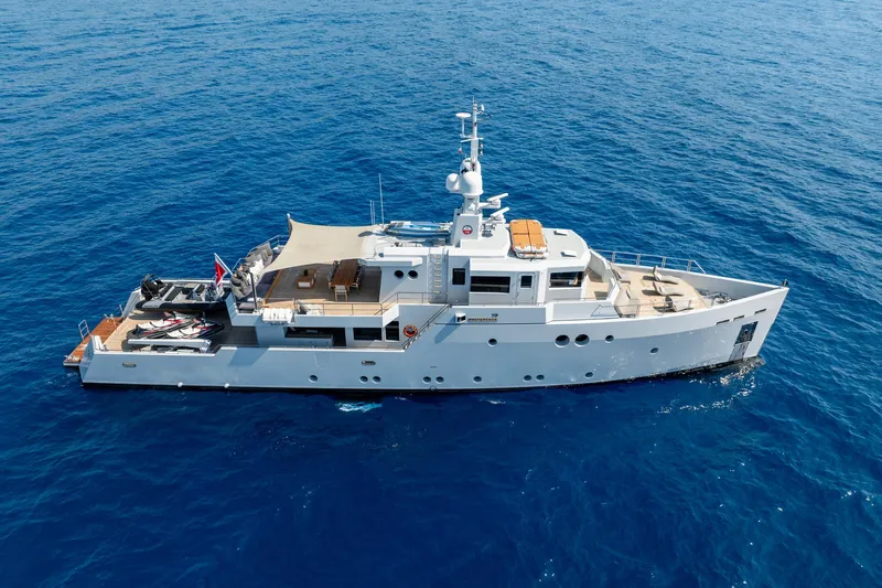 Preference 19 Yacht Photos Pics Luxurious 2011 Tansu Custom yacht cruising on open blue sea.