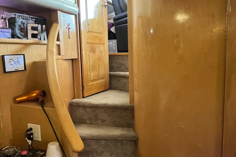 Boom Yacht Photos Pics 