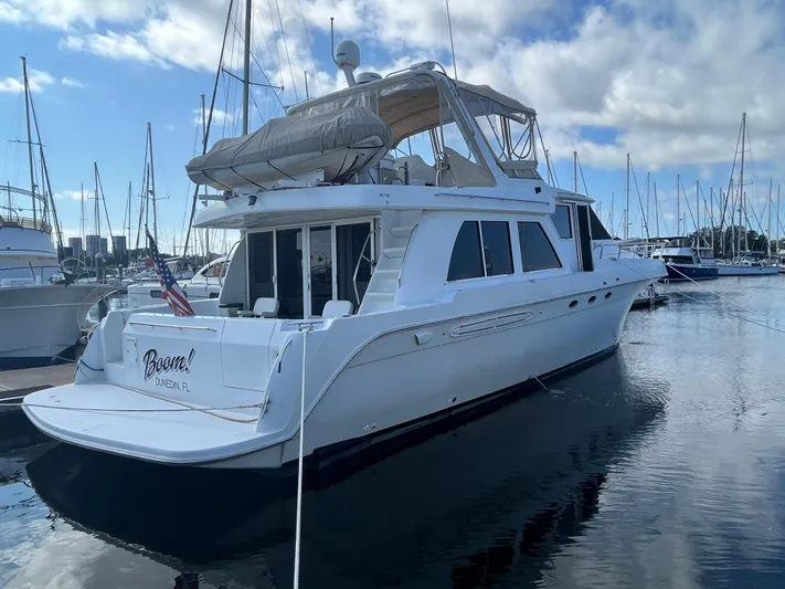 Boom Yacht Photos Pics 