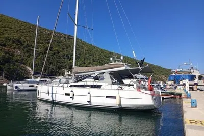 2017 Dufour 460