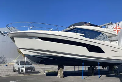 2019 Prestige 520