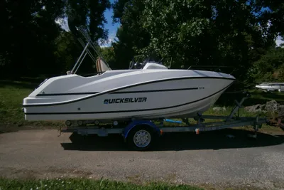 2025 Quicksilver Activ 555 Open