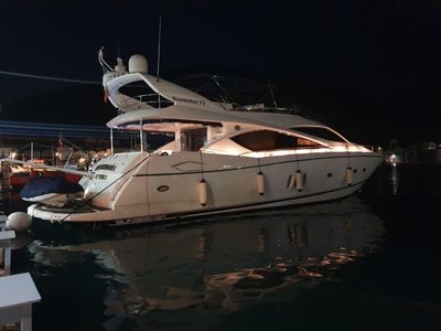 Yacht