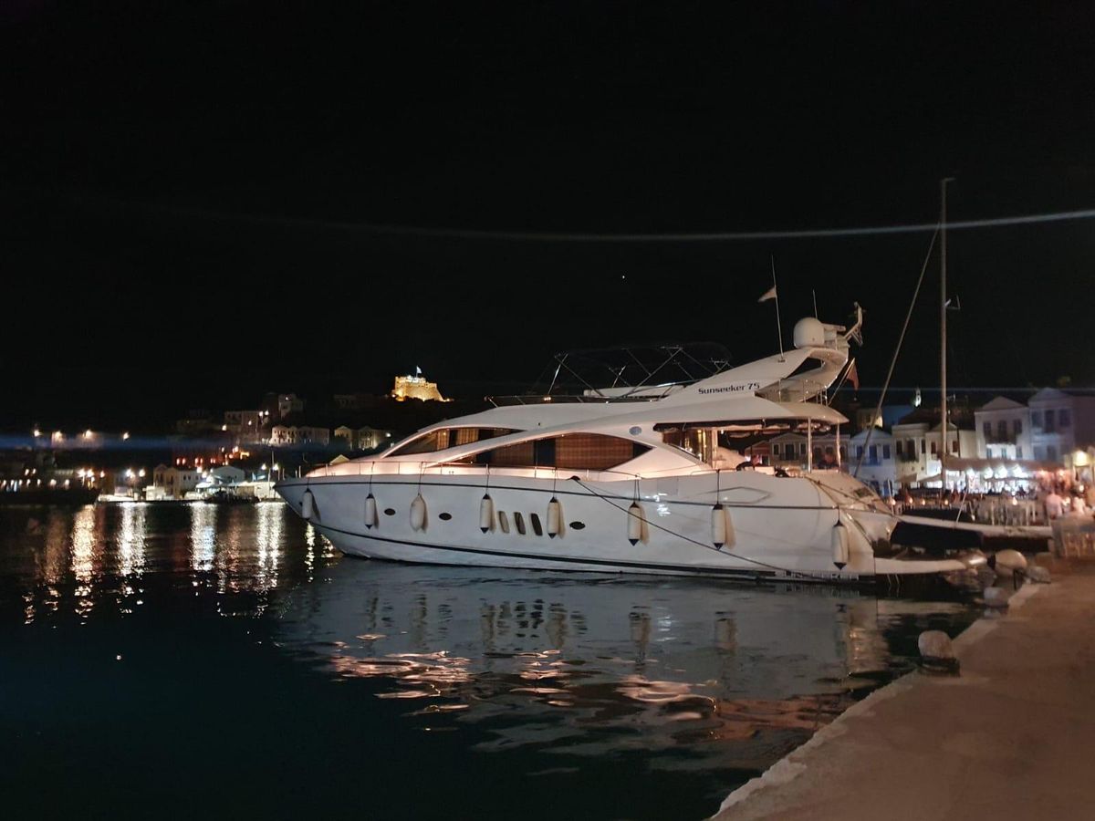 2005 Sunseeker 76 