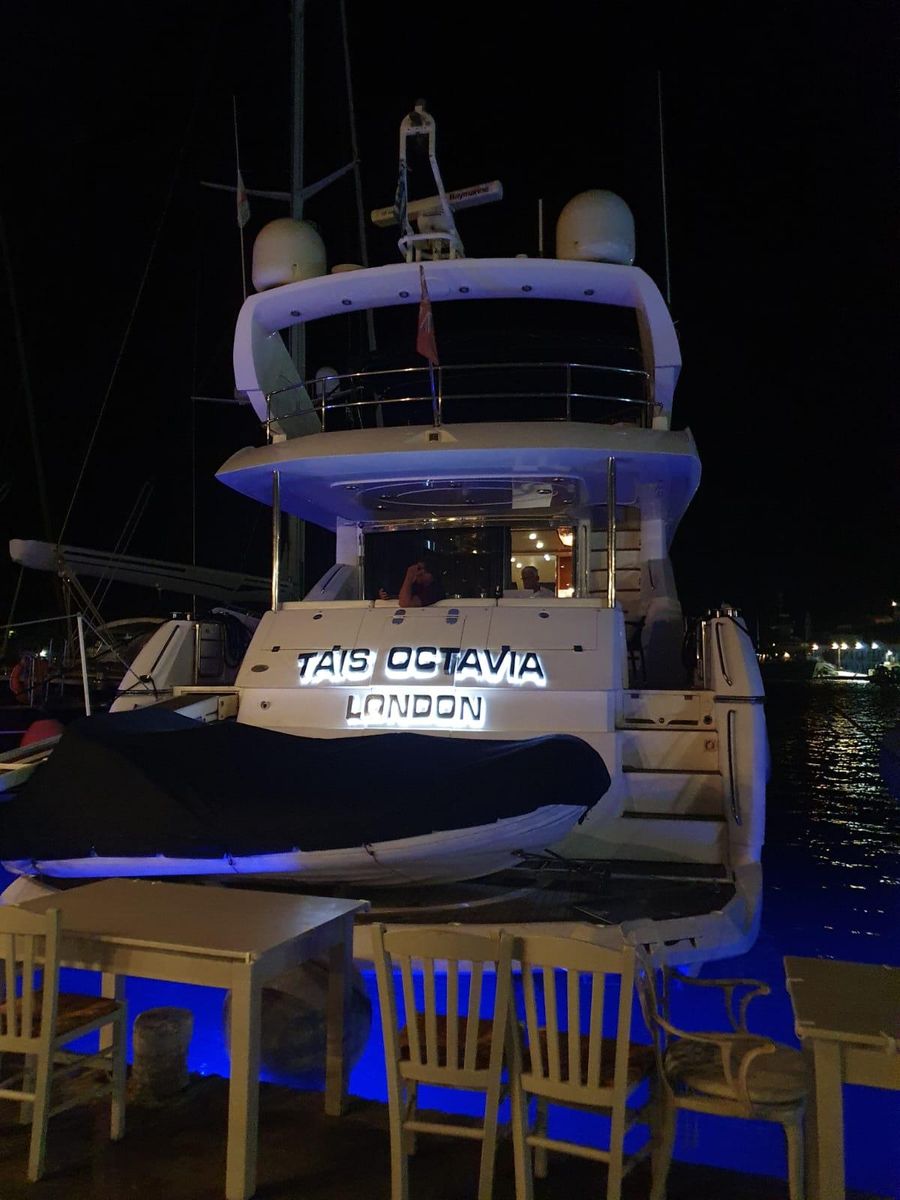 2005 Sunseeker 76 