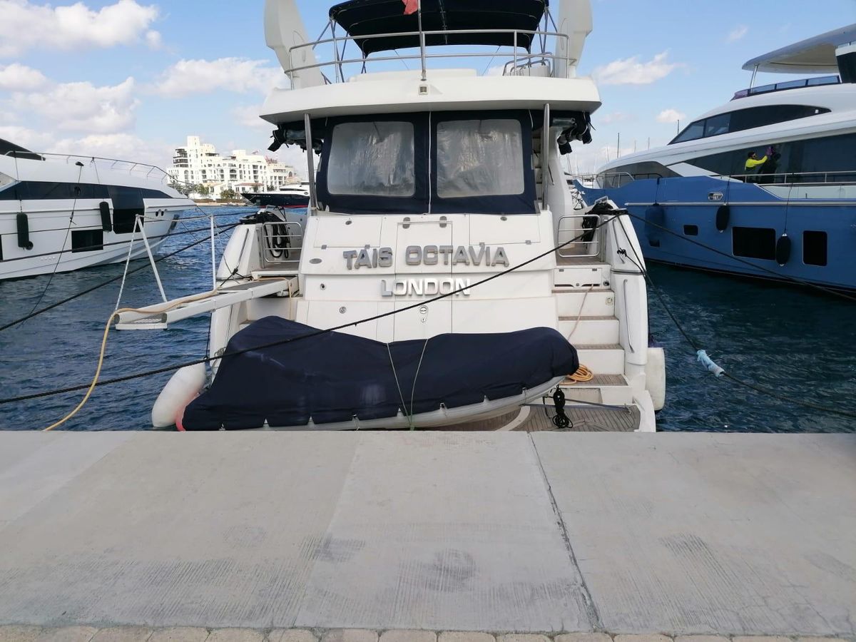 2005 Sunseeker 76 