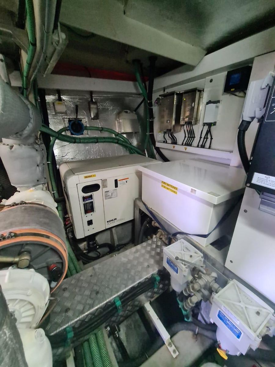 2005 Sunseeker 76 