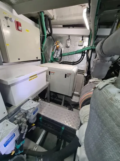 Tais Octavia Yacht Photos Pics 