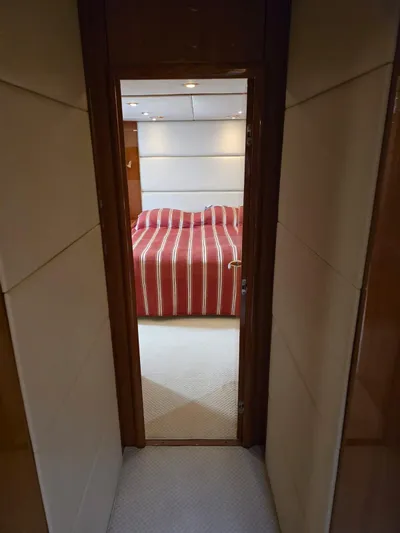 Tais Octavia Yacht Photos Pics 