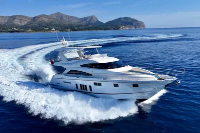 Fairline Squadron 65