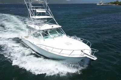 Cabo 40 Hardtop Express