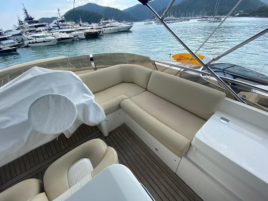 2009 Princess 63 