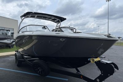 Yamaha Boats 252SD