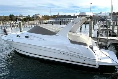 Regal 2960 Commodore Cruiser