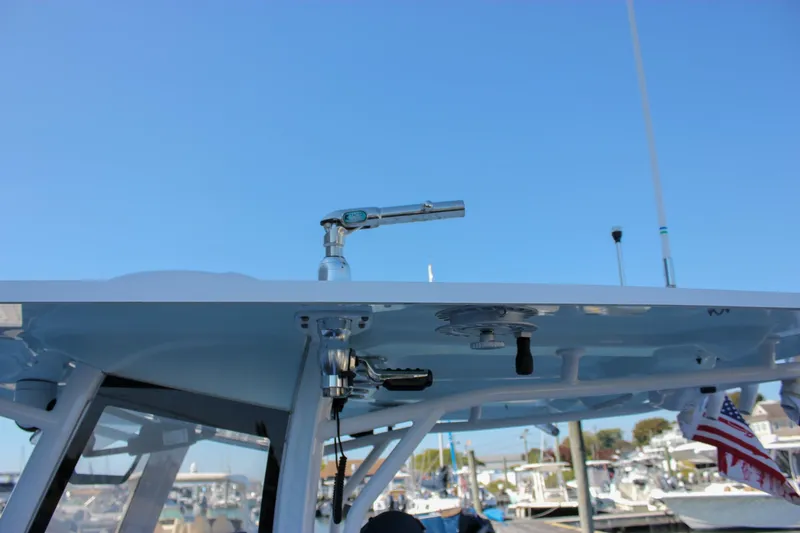  Yacht Photos Pics 2018 Sea Hunt Gamefish 30 boat with T-top and fishing rod holder.