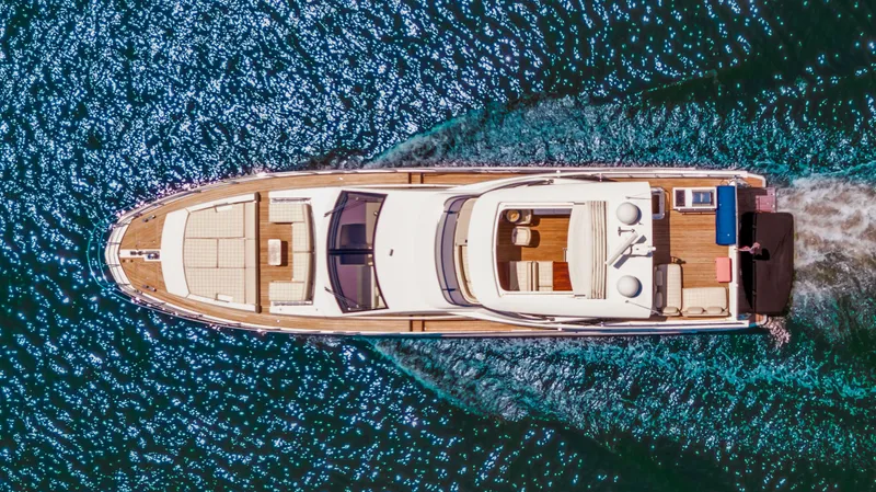 Mireya Yacht Photos Pics 