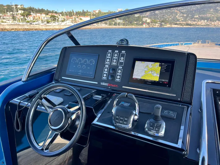  Yacht Photos Pics Solaris Power 48 OPEN