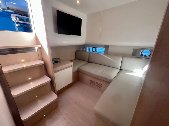  Yacht Photos Pics Solaris Power 48 OPEN