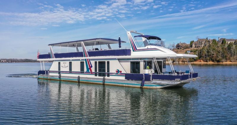 2001 Norris Yachts 85×18′ Houseboat