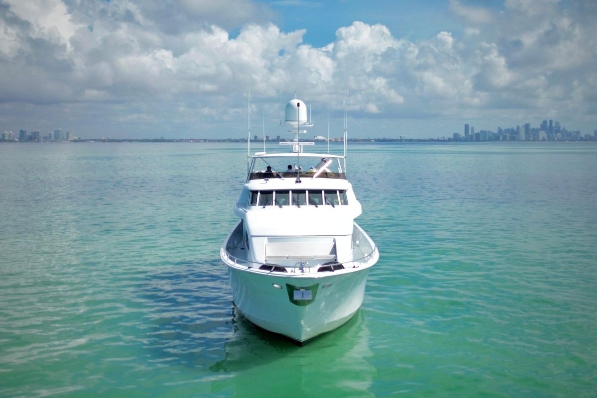 2002 Hatteras 92 