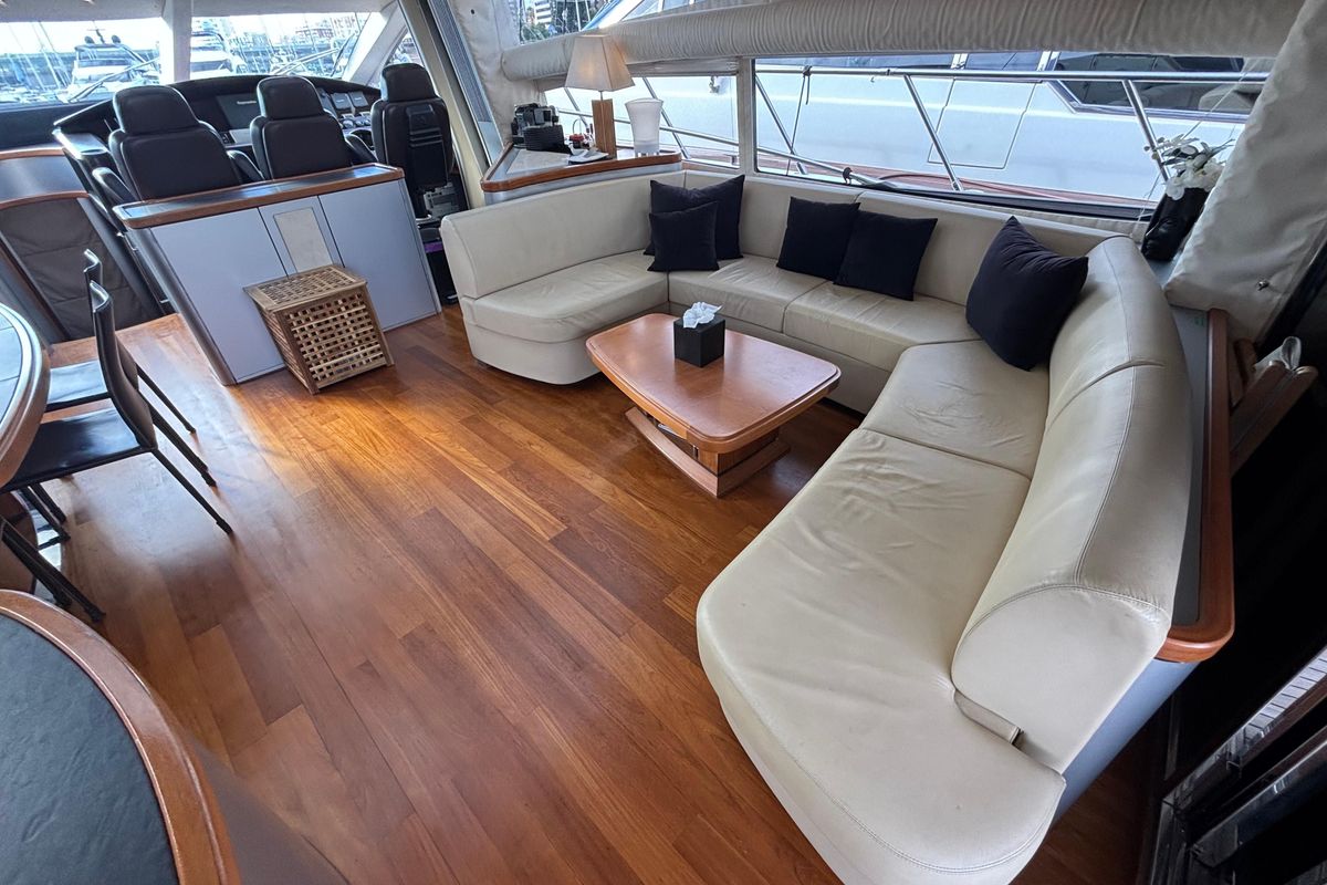 2007 Sunseeker 82 