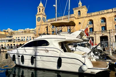 2004 Intermare 37 Fly