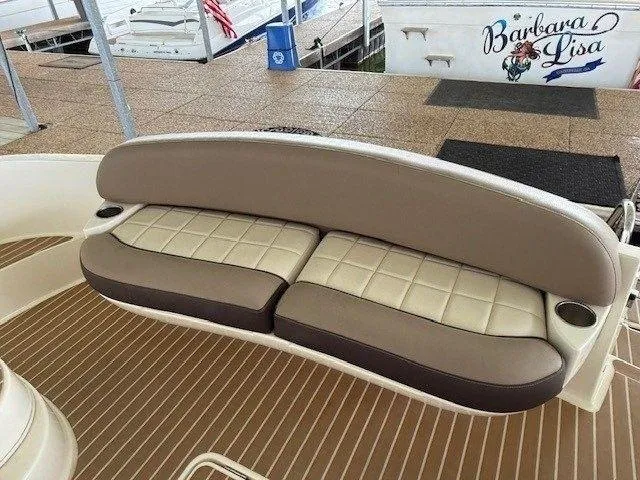  Yacht Photos Pics 2007 Meridian 391 Sedan Bridge - Image 4