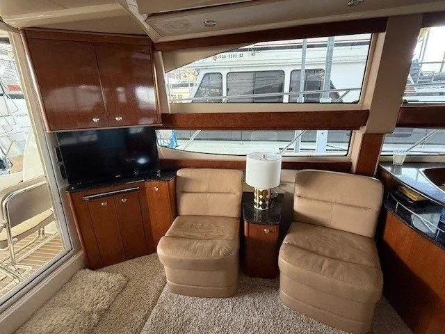  Yacht Photos Pics 2007 Meridian 391 Sedan Bridge - Image 15