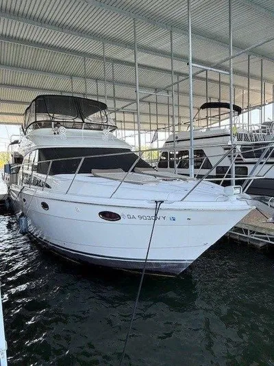  Yacht Photos Pics 2007 Meridian 391 Sedan Bridge - Image 1
