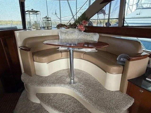  Yacht Photos Pics 2007 Meridian 391 Sedan Bridge - Image 17