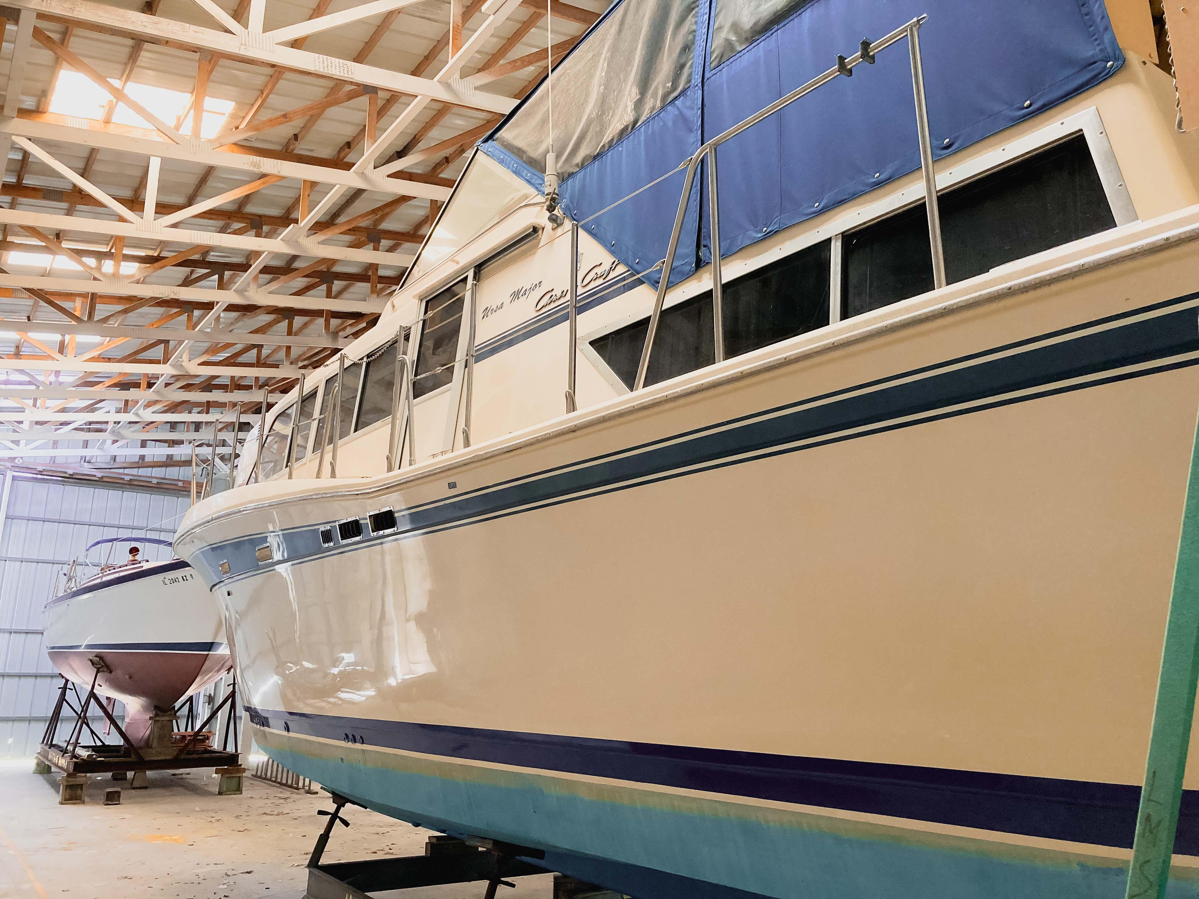 1985 Chris-Craft Catalina 381 Cruiser for sale - YachtWorld