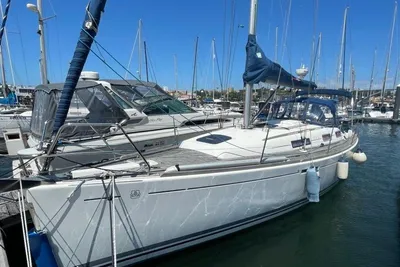 2009 Dufour DUFOUR 325 GL