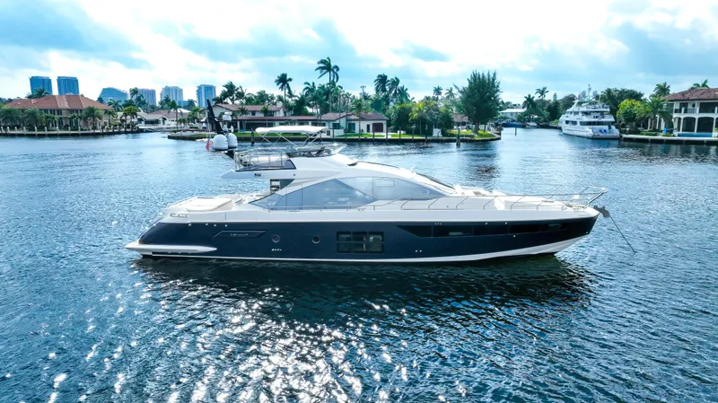 Another Chance III Yacht Photos Pics Azimut 70 Another Chance III - Exterior Profile