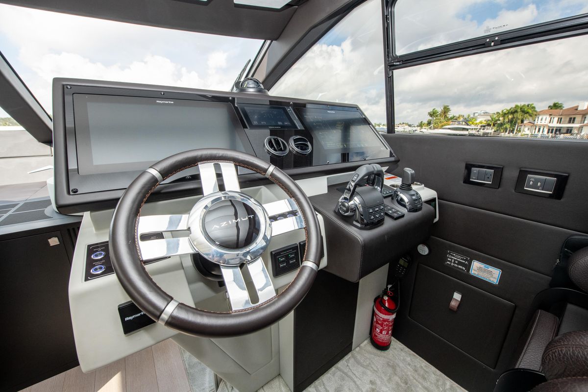 2021 Azimut 70 