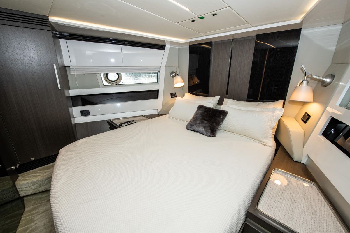 2021 Azimut 70 