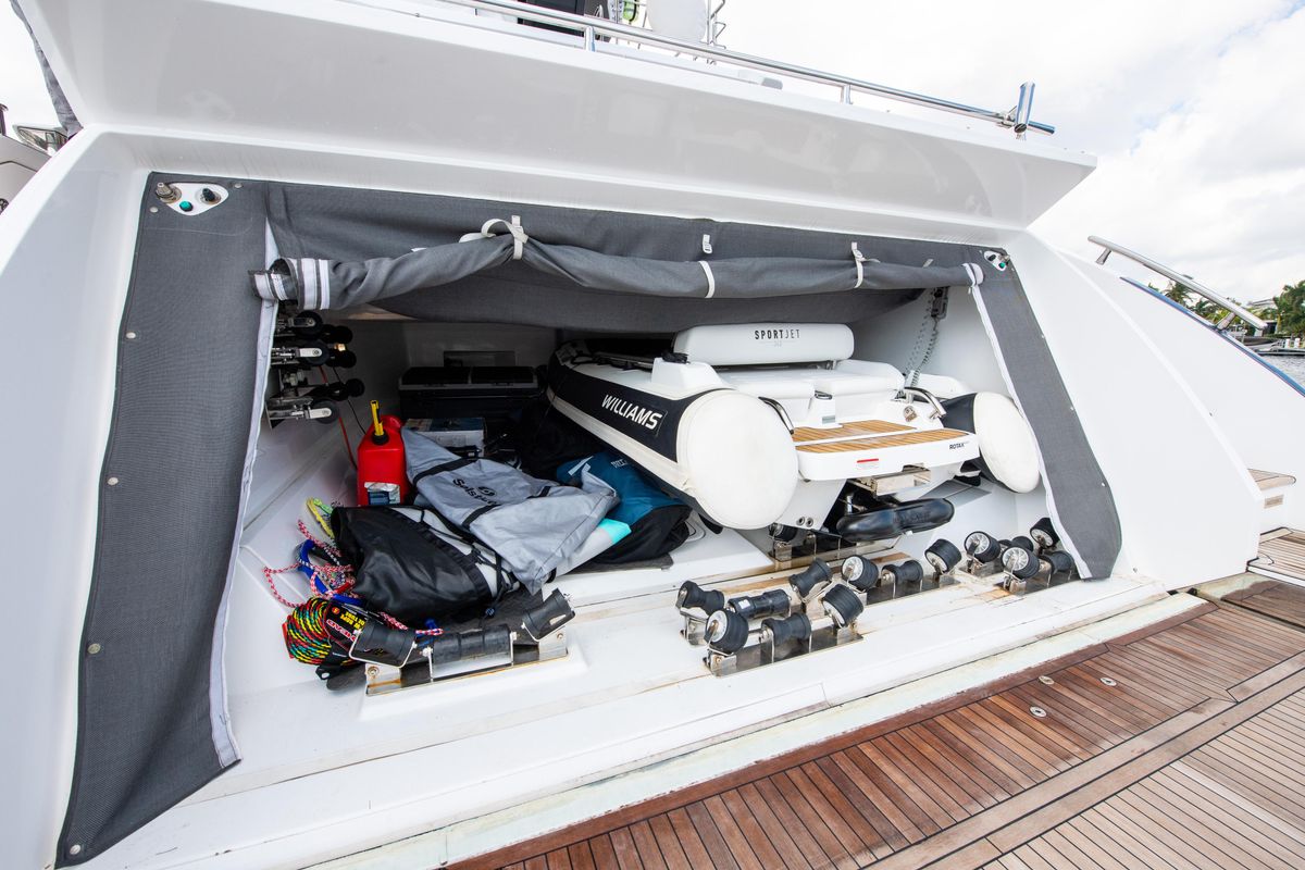 2021 Azimut 70 