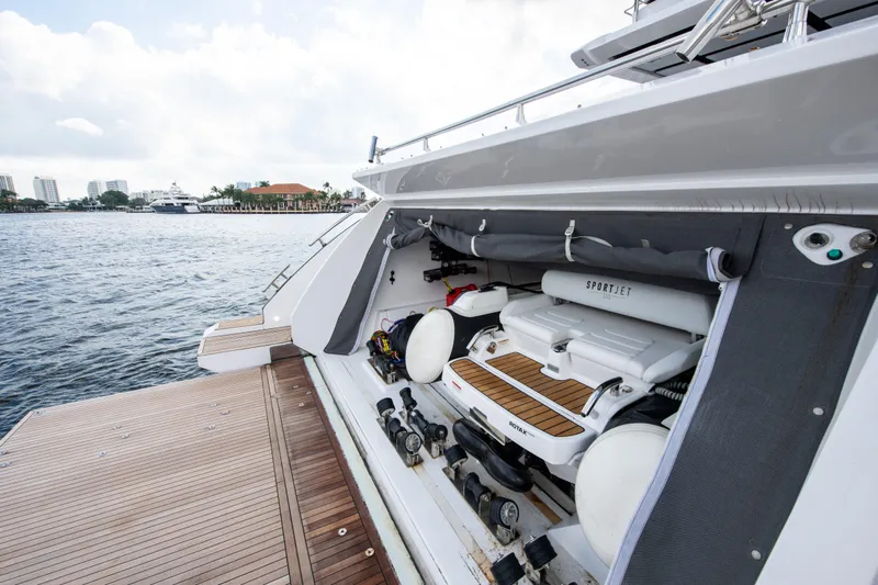 Another Chance III Yacht Photos Pics Azimut 70 Second Chance III - Tender Garage