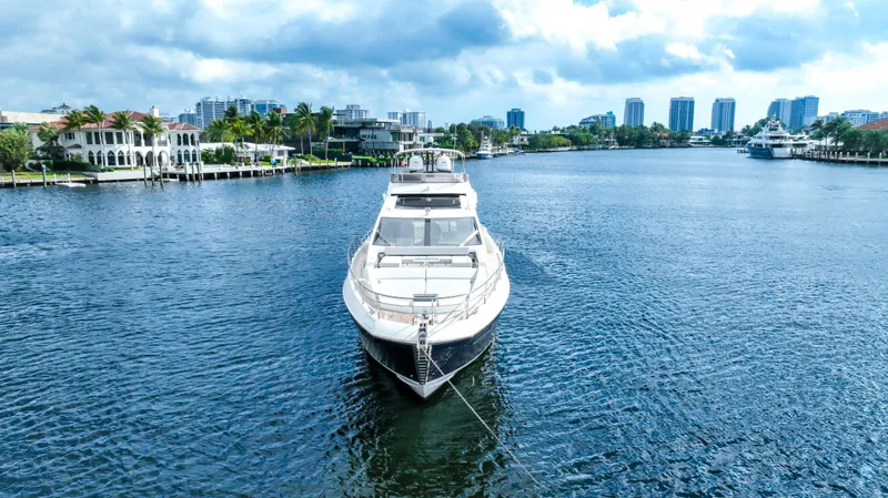 Another Chance III Yacht Photos Pics Azimut 70 Second Chance III - Exterior Profile