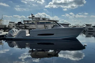 Regal 38 SAV