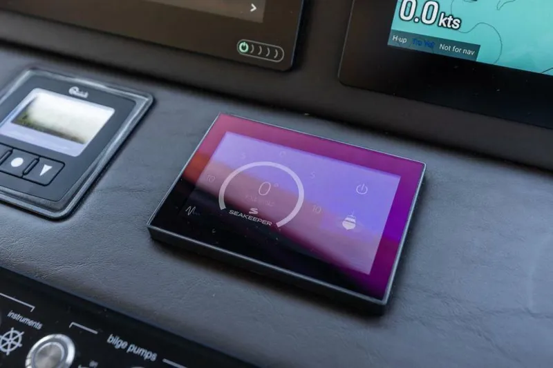 Peace Yacht Photos Pics Helm Controls