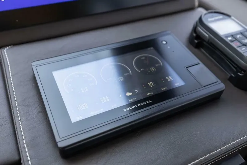 Peace Yacht Photos Pics Helm Controls