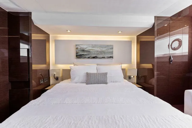 Peace Yacht Photos Pics Master Stateroom